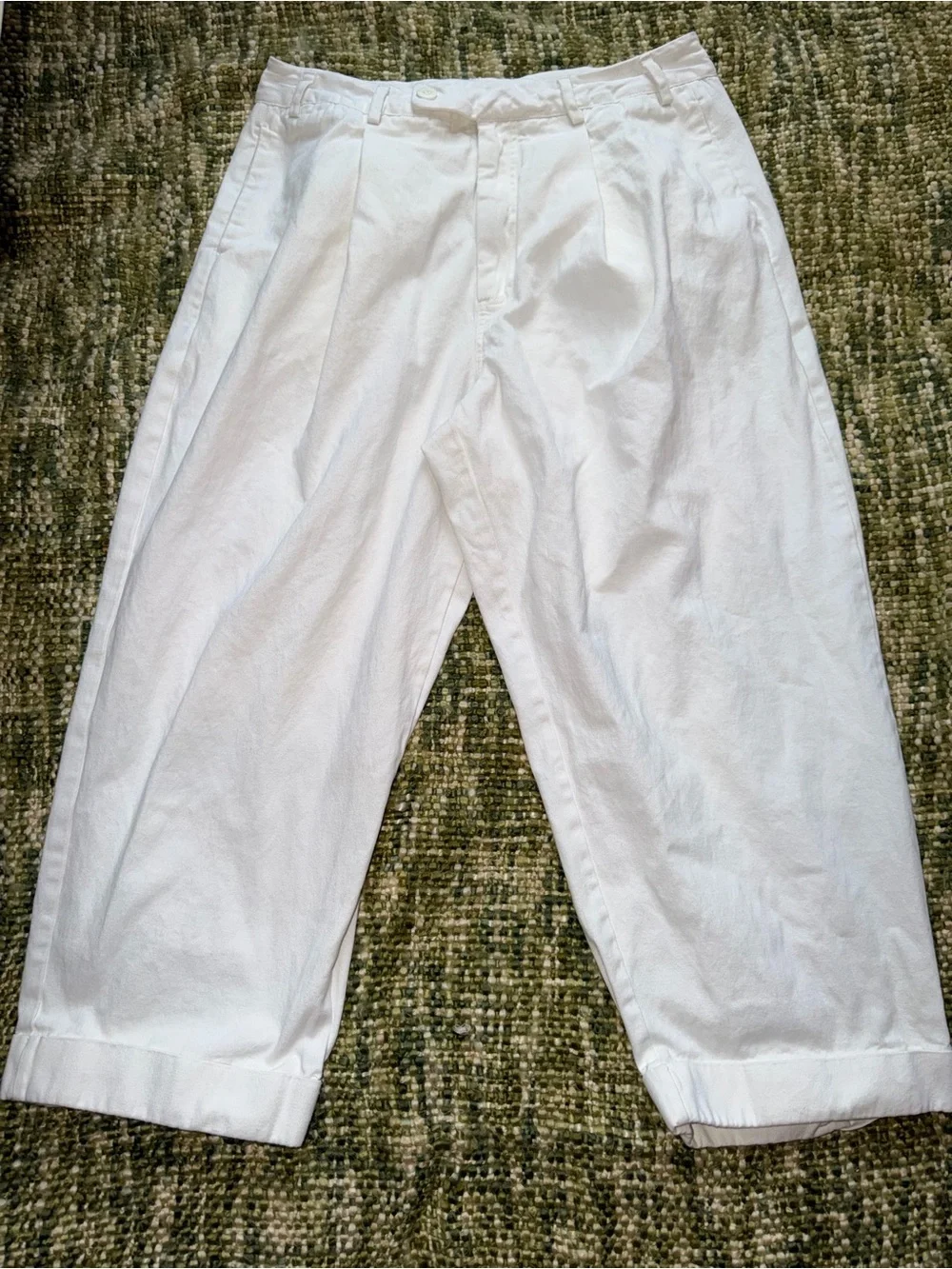 NEW White wide-leg trousers with a Free People design. SIZE 12